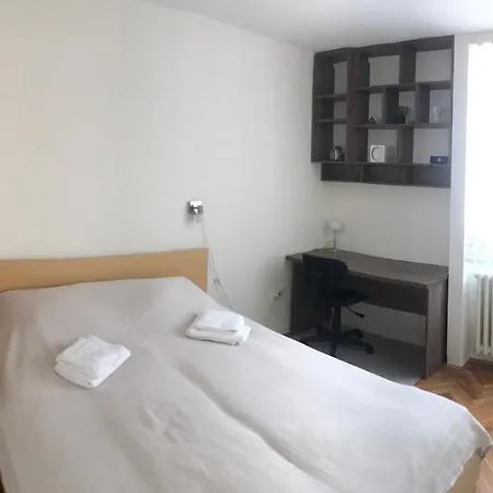 Jasmina With Free Garage Apartment